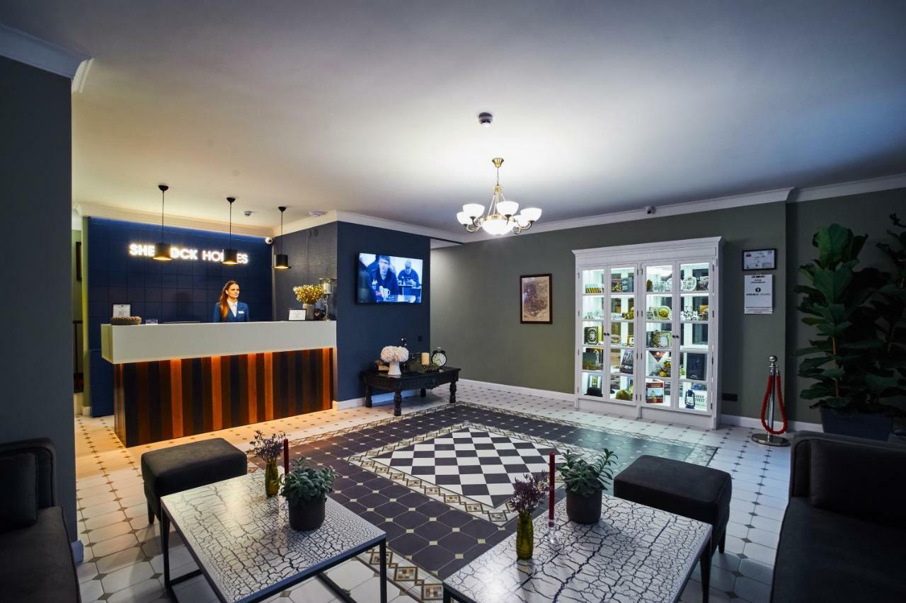 Sherlock Holmes Boutique Hotel Lviv Exterior photo