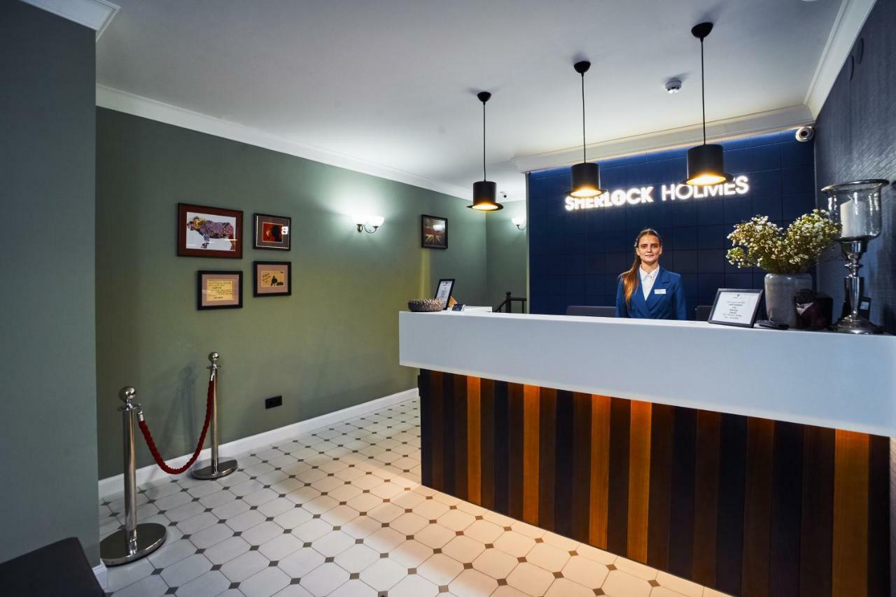 Sherlock Holmes Boutique Hotel Lviv Exterior photo