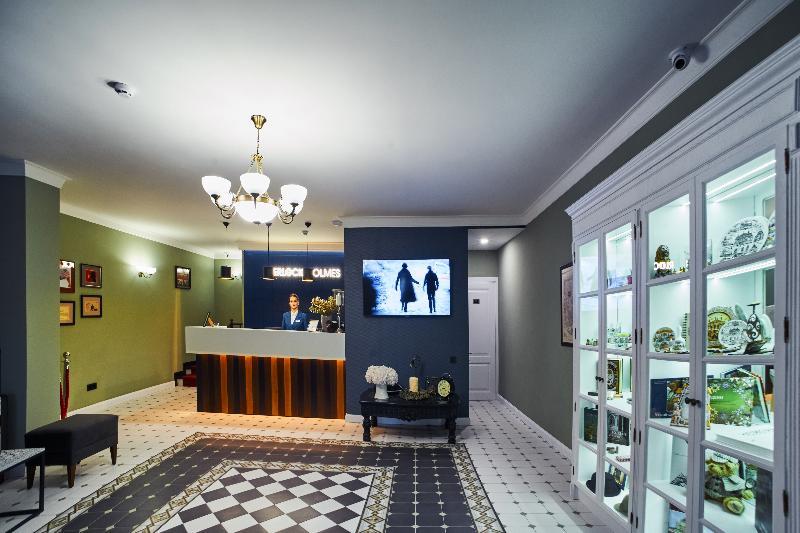 Sherlock Holmes Boutique Hotel Lviv Exterior photo