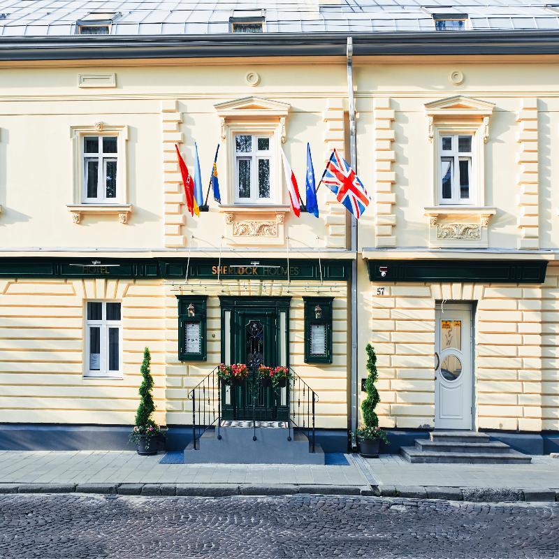 Sherlock Holmes Boutique Hotel Lviv Exterior photo