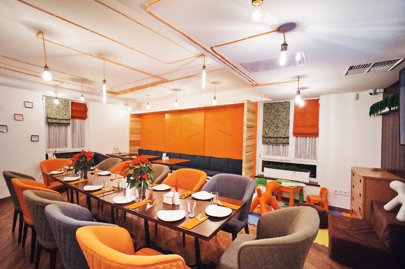 Sherlock Holmes Boutique Hotel Lviv Exterior photo